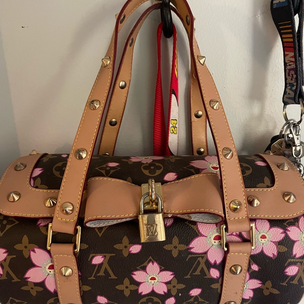 Handbag